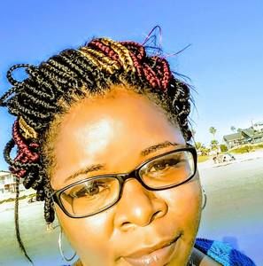 Meet your Posher, Florine